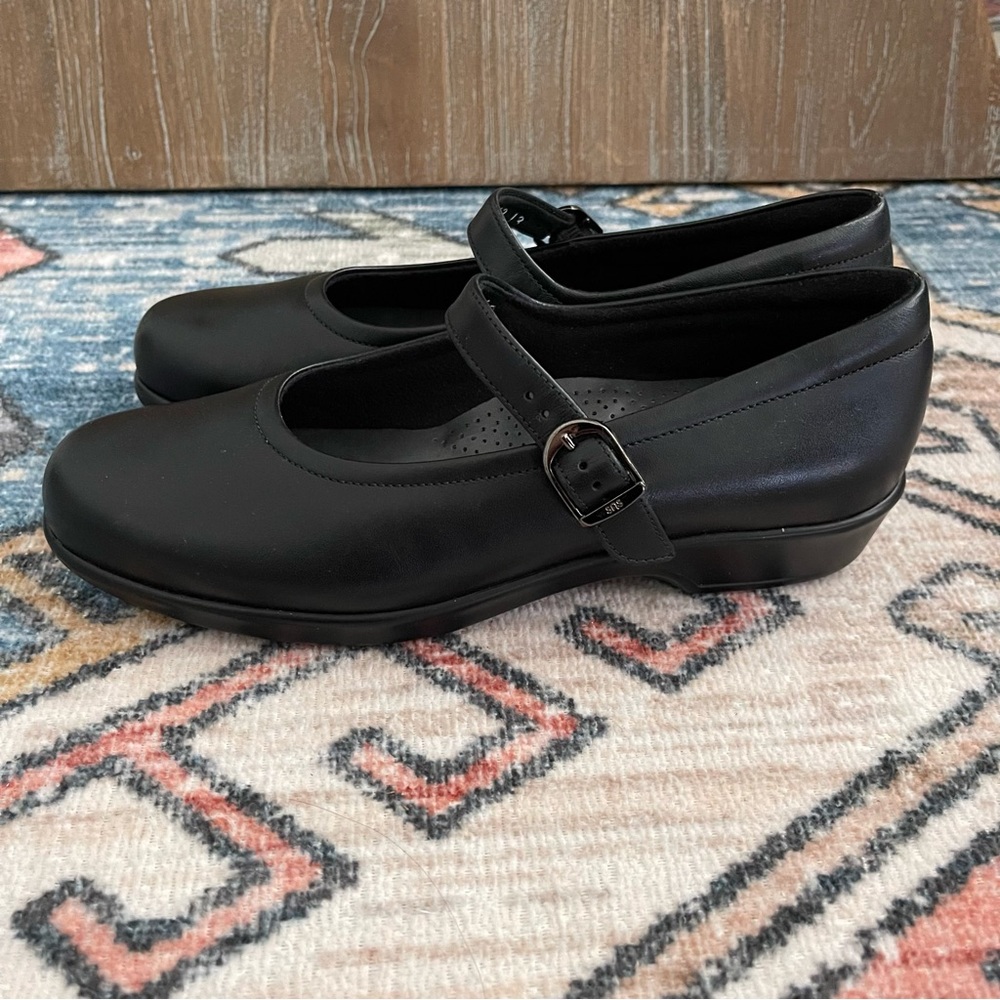 SAS Women's Black Mary Jane Shoes